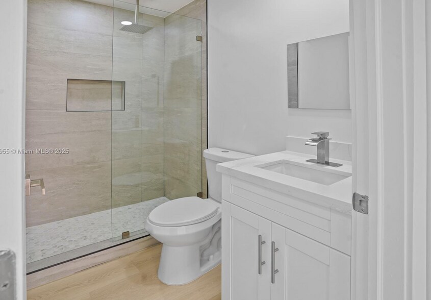 Building Photo - 9354 Arborwood Cir