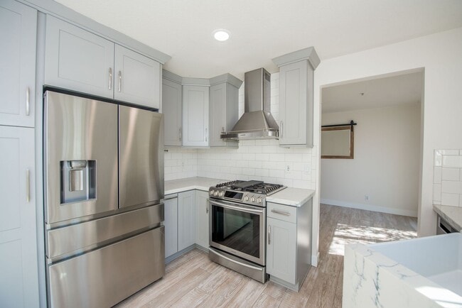 Building Photo - Eastside Costa Mesa Gem