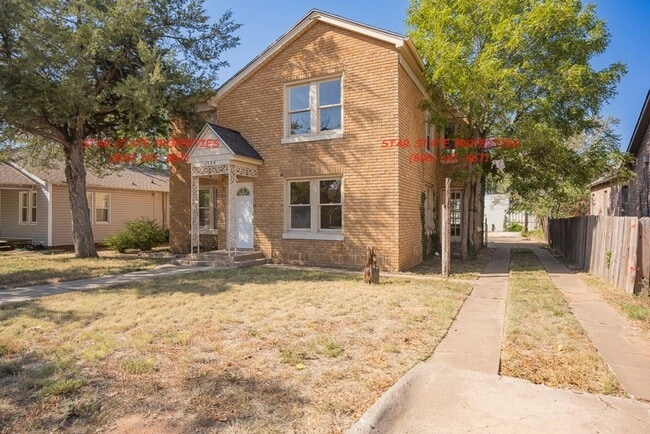 Building Photo - 1504 S Ong St
