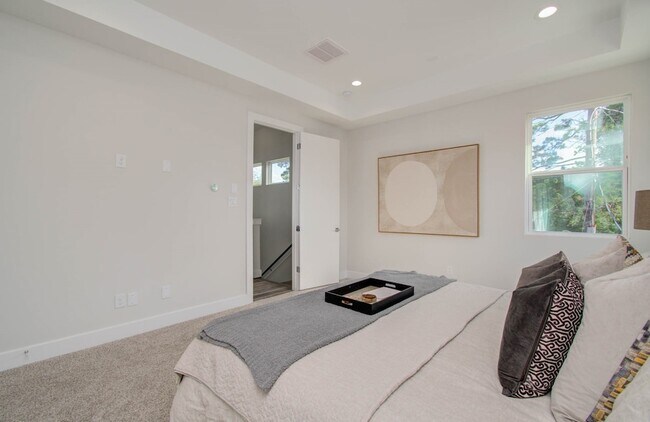 Building Photo - 774 Paul Quinn St