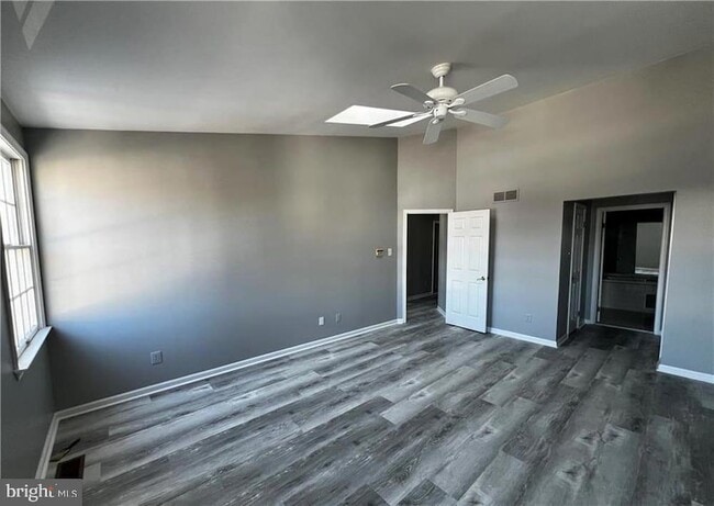Building Photo - 103 Greenbrook Ct