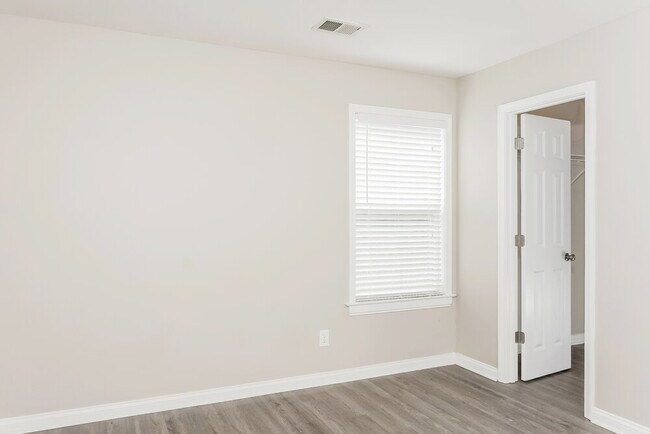 Building Photo - 1818 Jefferson Ave