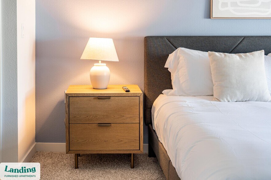 Primary Photo - 1225 Utica Dr