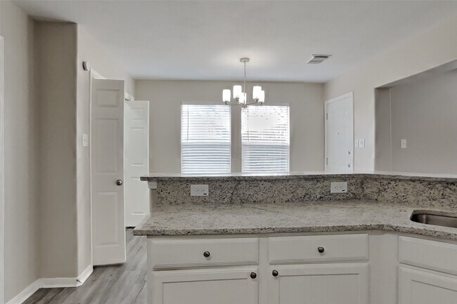 Building Photo - 3411 Dorsey Ln