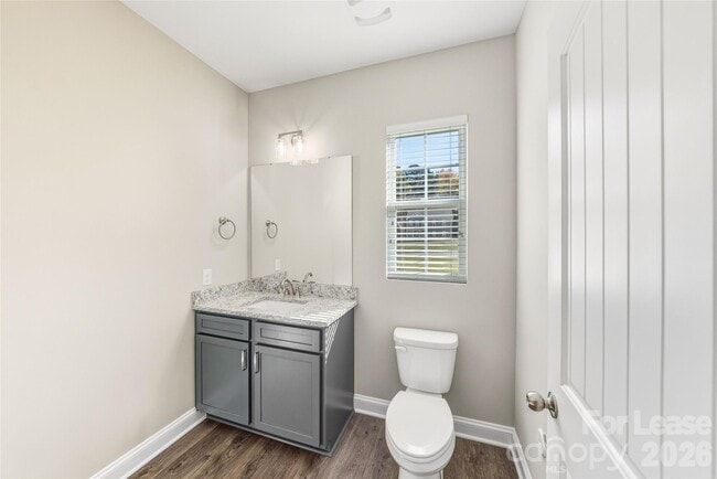 Building Photo - 11507 Vly Oaks Ln
