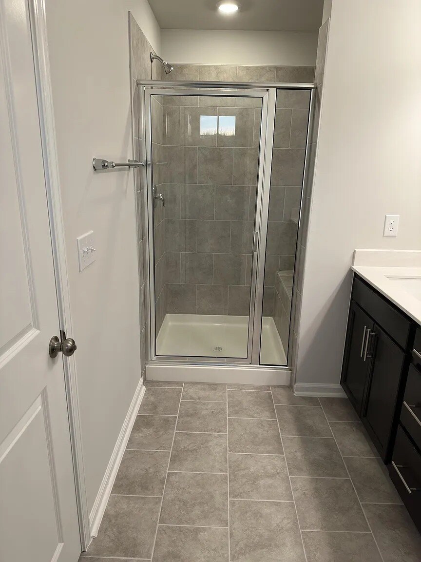Building Photo - Room in Townhome on Kasota Ln