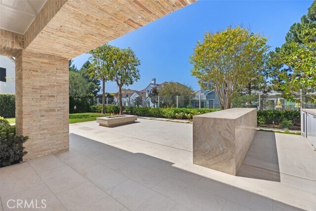 Building Photo - 17 Colonial Dr