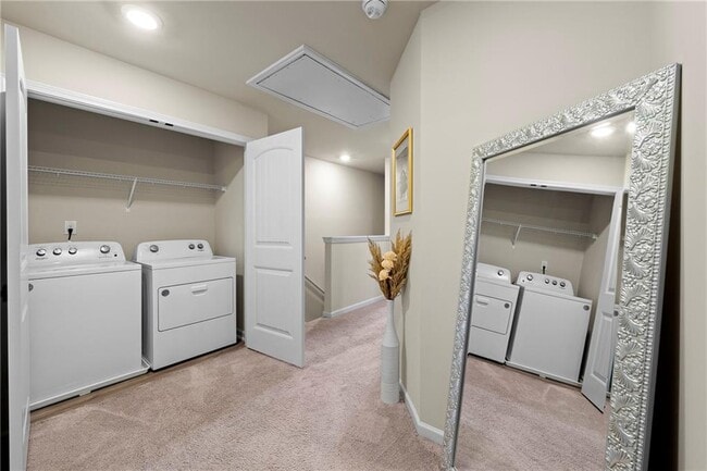 Building Photo - 7098 Chara Ln