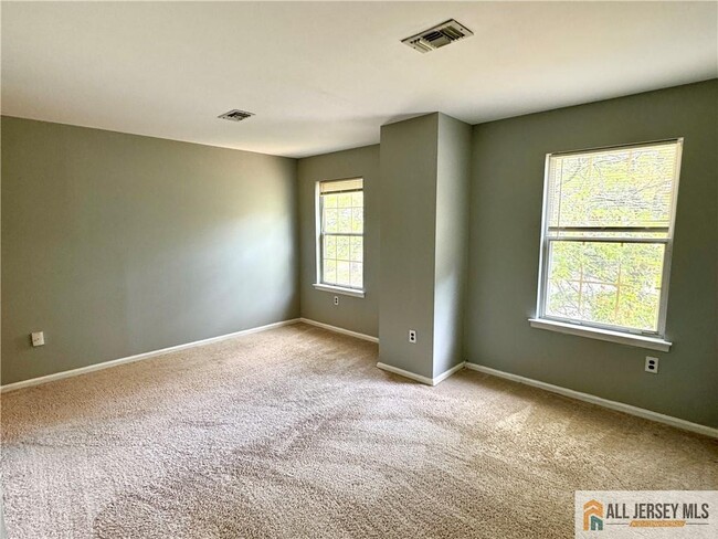Building Photo - 7 Boyard Ct