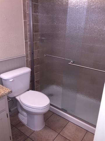 Building Photo - 10101 Camelot Dr