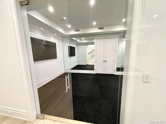 Building Photo - 59 Shinnecock Hills Rd