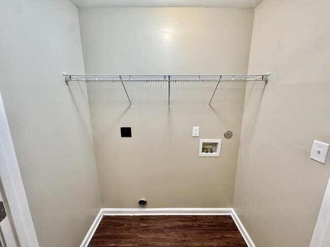 Building Photo - 5626 Tulip Tree Dr