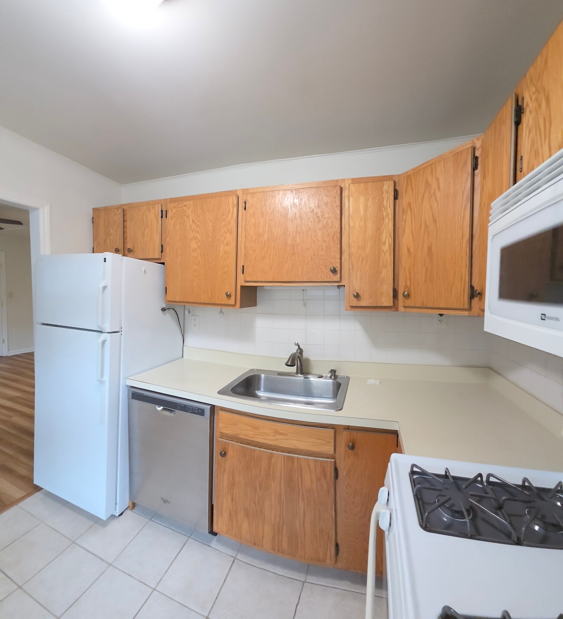 Building Photo - 139 2nd St