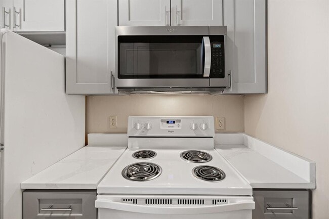 Building Photo - 712 Graham Pl