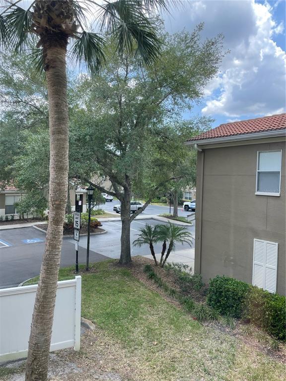 Building Photo - 15215 Amberly Dr