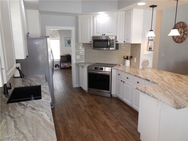 Building Photo - 5267 Hawkesbury Way