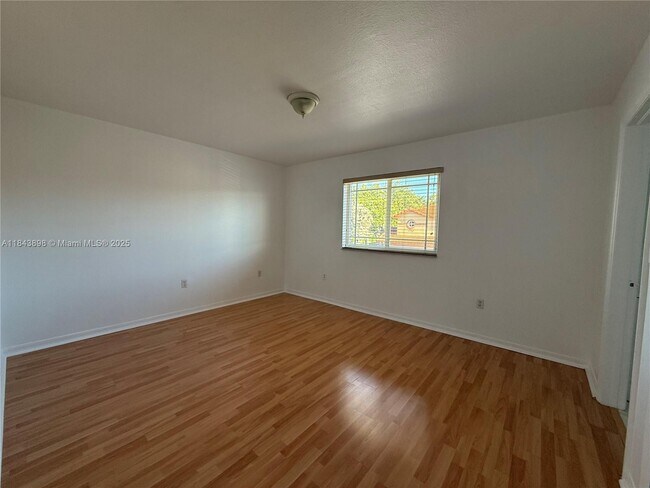 Building Photo - 17354 NW 74th Ave