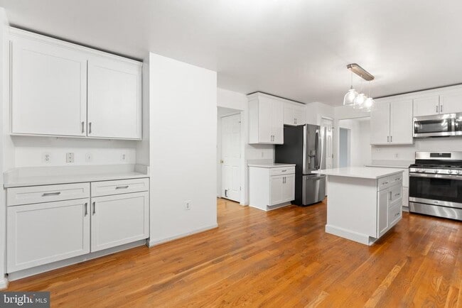 Building Photo - 10105 Cotter Ct
