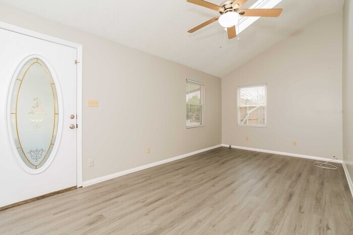 Building Photo - 2313 Rose Rd