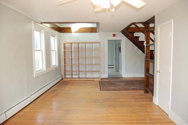 Building Photo - 330 Wickenden St