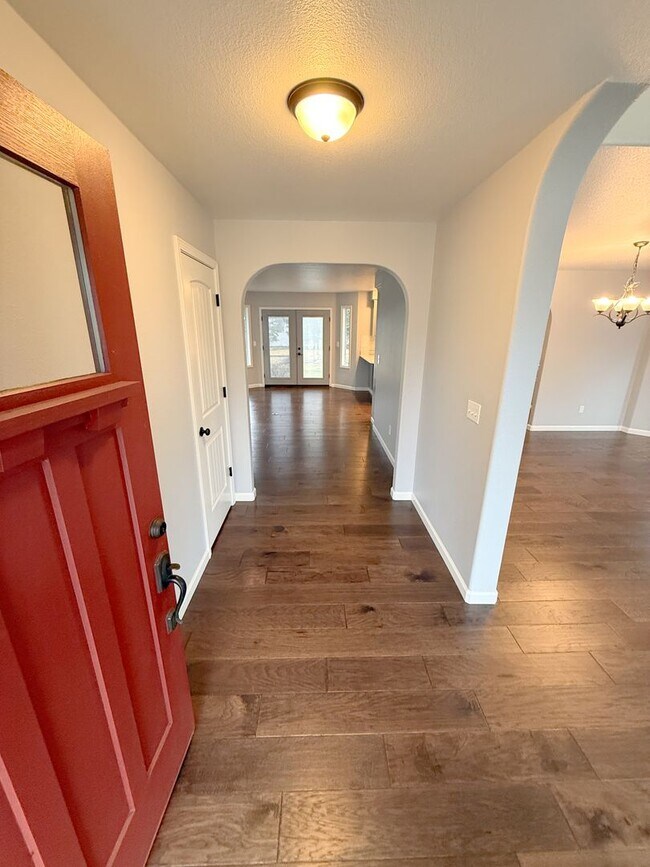 Building Photo - 4 Bedroom, 2 Bath in Pine Grove