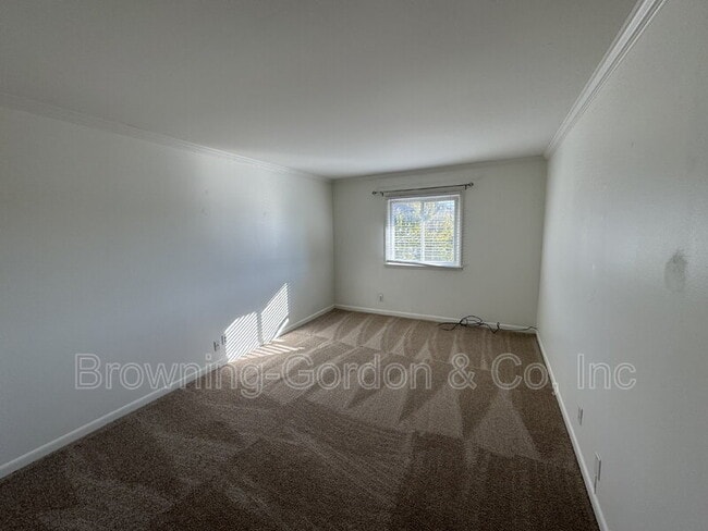 Building Photo - 1900 Richard Jones Rd