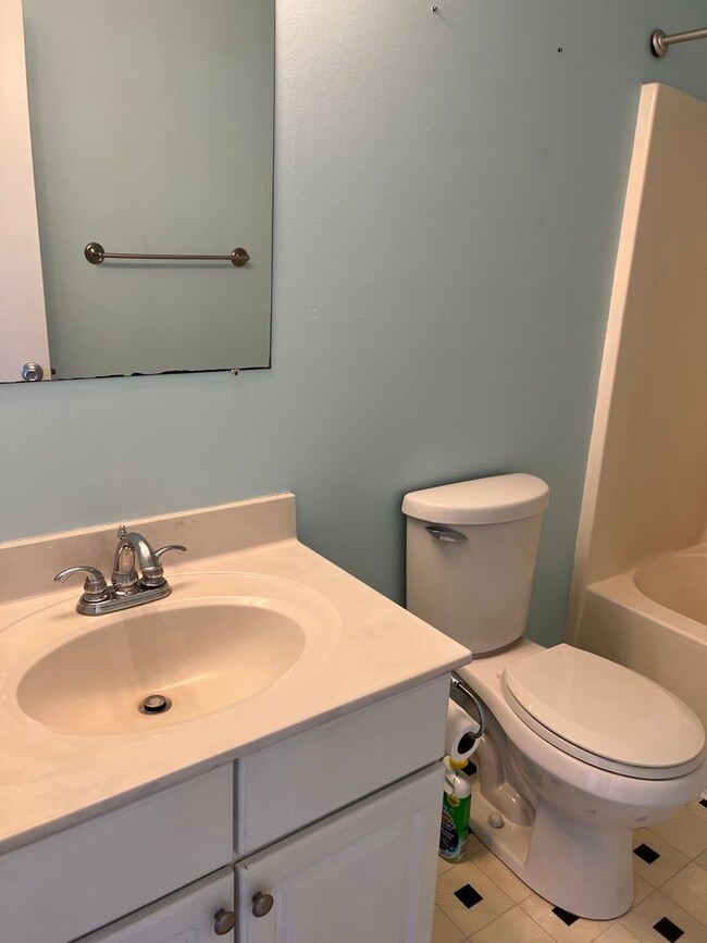 Building Photo - 118 Red Cedar Run