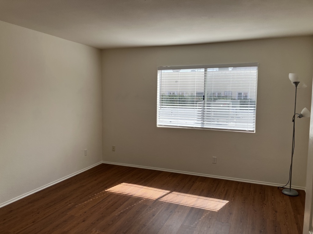 Bedroom 2 - 832 N Hayworth Ave