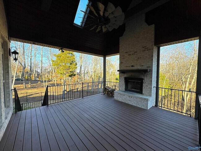 Building Photo - 1 Sylvias Wy