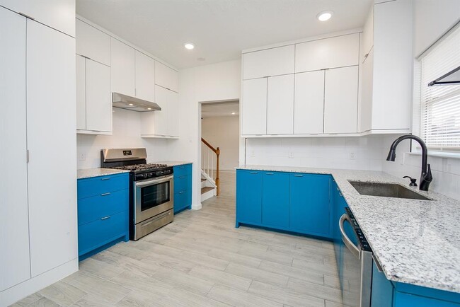 Building Photo - 1510 Plumwood Dr