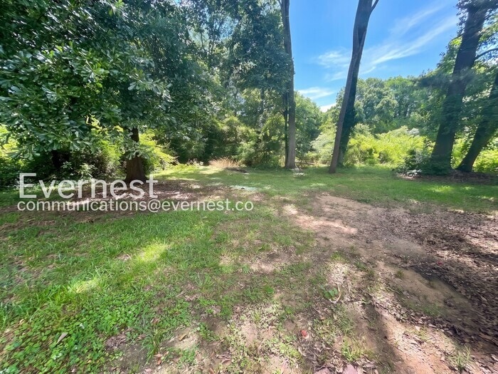 Building Photo - 715 W Creek Cir