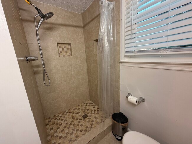 Building Photo - 5354 McEver Rd