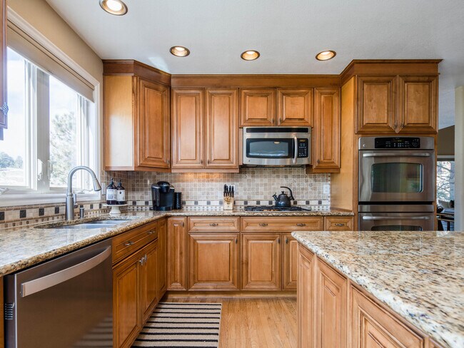 Building Photo - 30390 Beaver Creek Ln