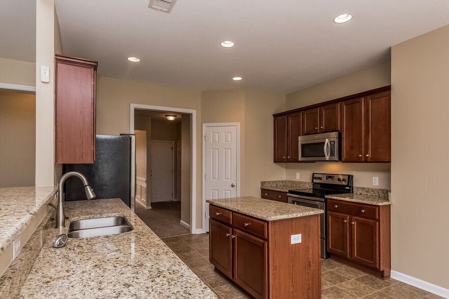 Building Photo - 13633 Porter Creek Rd