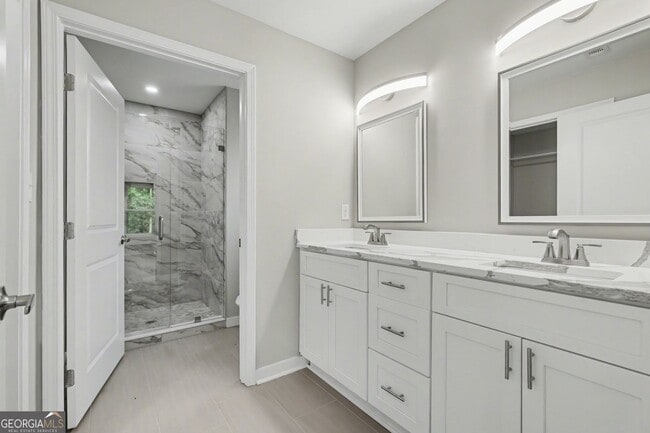 Building Photo - 3180 Tackett Rd