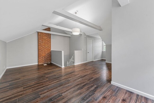 Building Photo - 3412 Lawn Ave