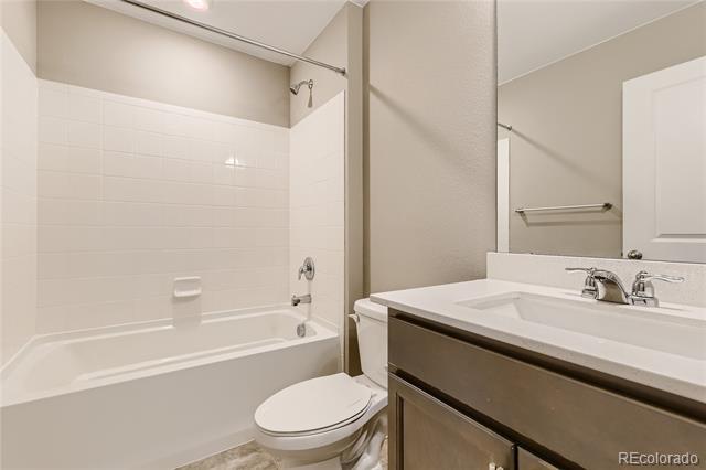 Building Photo - 847 Quatar St