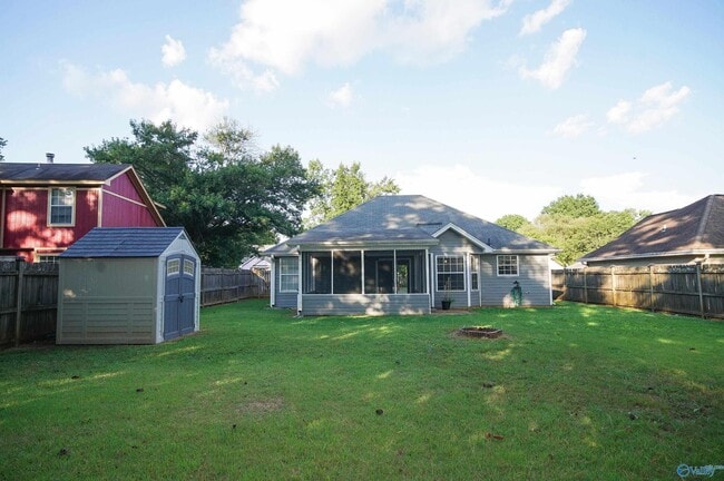 Building Photo - 215 Cypress Creek Dr