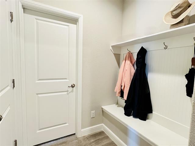 Building Photo - 15748 Putney Wy