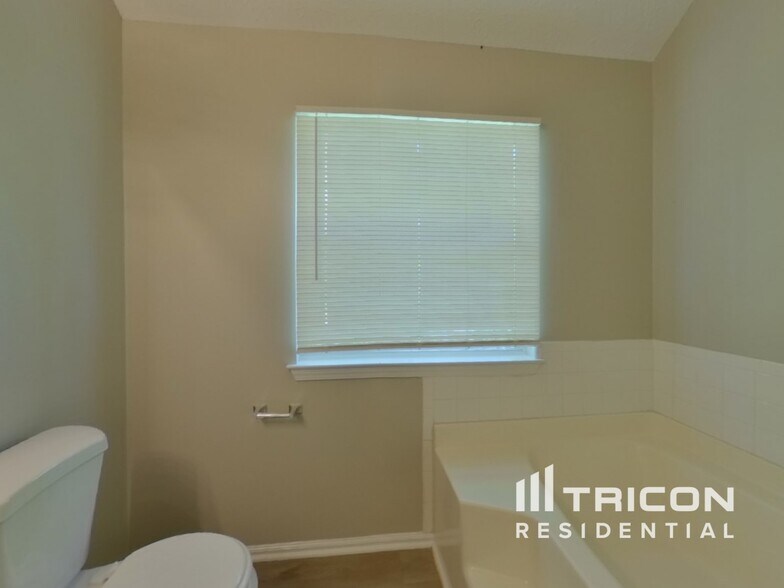 Building Photo - 5457 Gadwall Cir