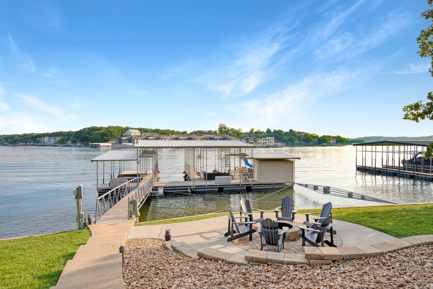 Building Photo - 1186 Grand Cove Rd