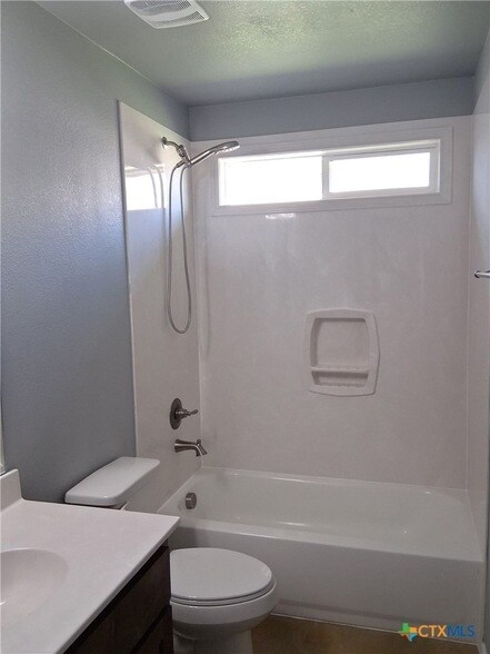 Building Photo - 3010 Privet Dr