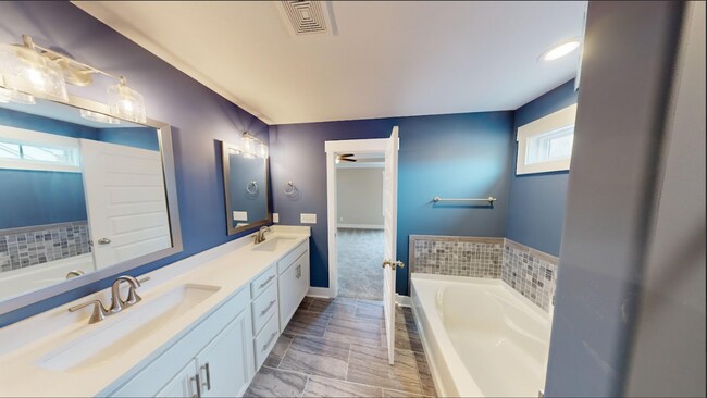 Building Photo - Beautifully Upgraded Home with Large Eat-In Kitchen And Spacious Primary Suite