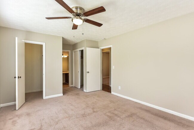 Building Photo - 4284 Dogwood Farms Dr