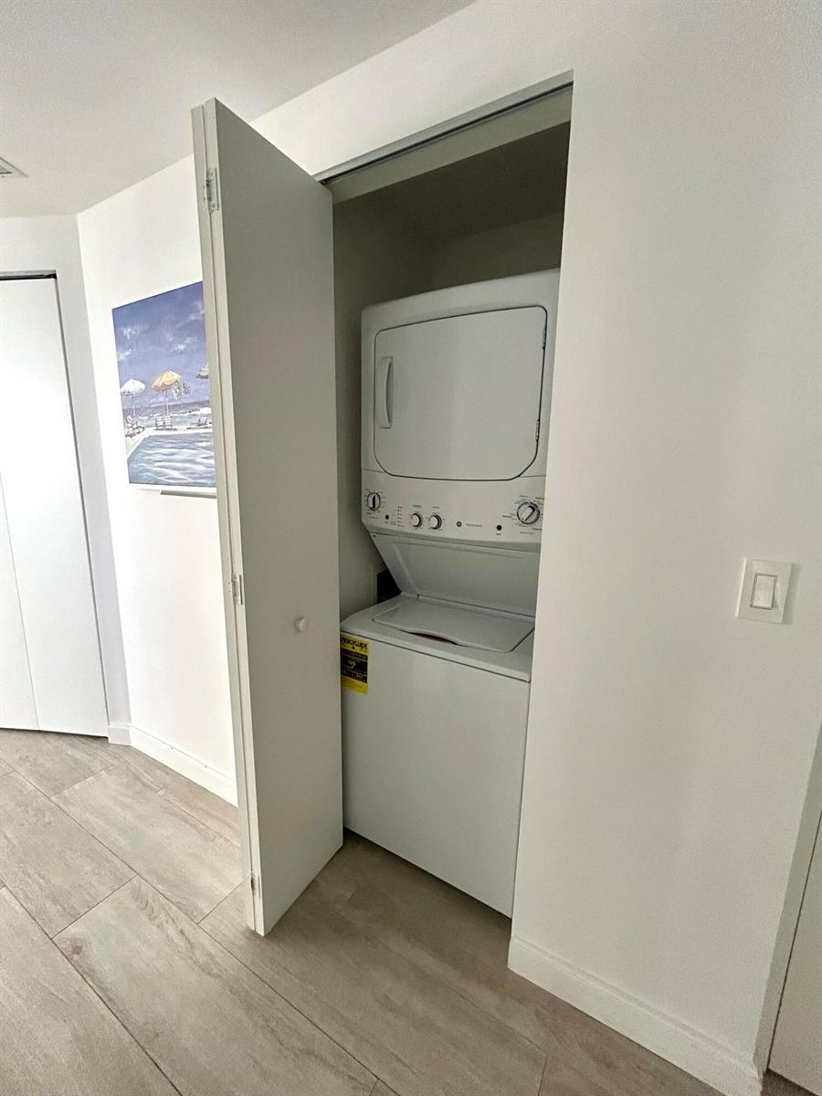 Building Photo - 55 SW 9th St