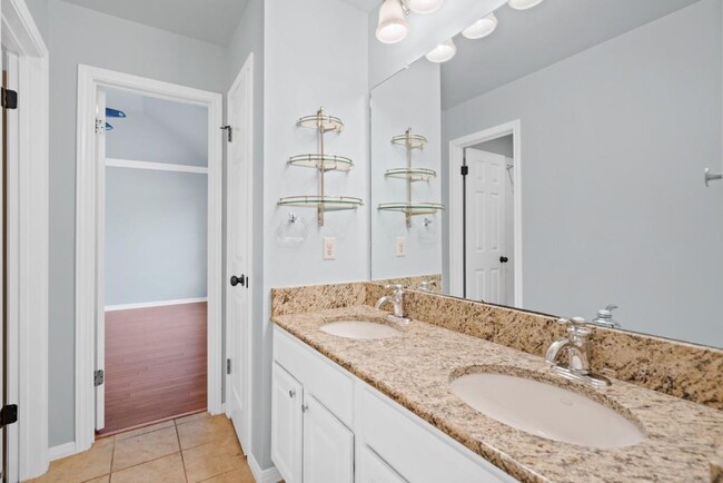 Building Photo - 10605 Coreopsis Dr