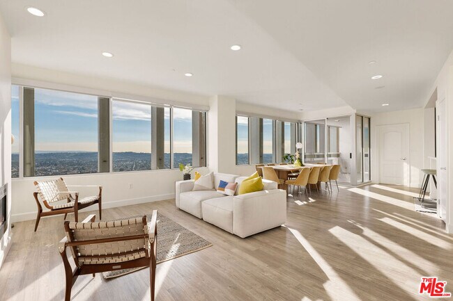 Building Photo - 5670 Wilshire Blvd