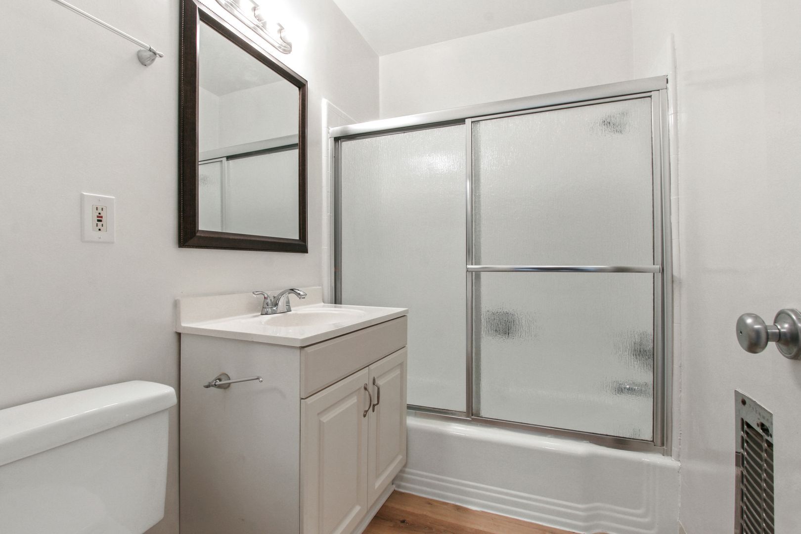 Building Photo - 744 S Windsor Blvd