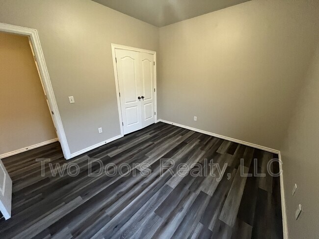 Building Photo - 2321 SW 94th St