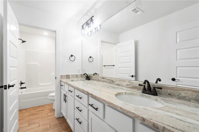 Building Photo - 4300 SW Adams Rd